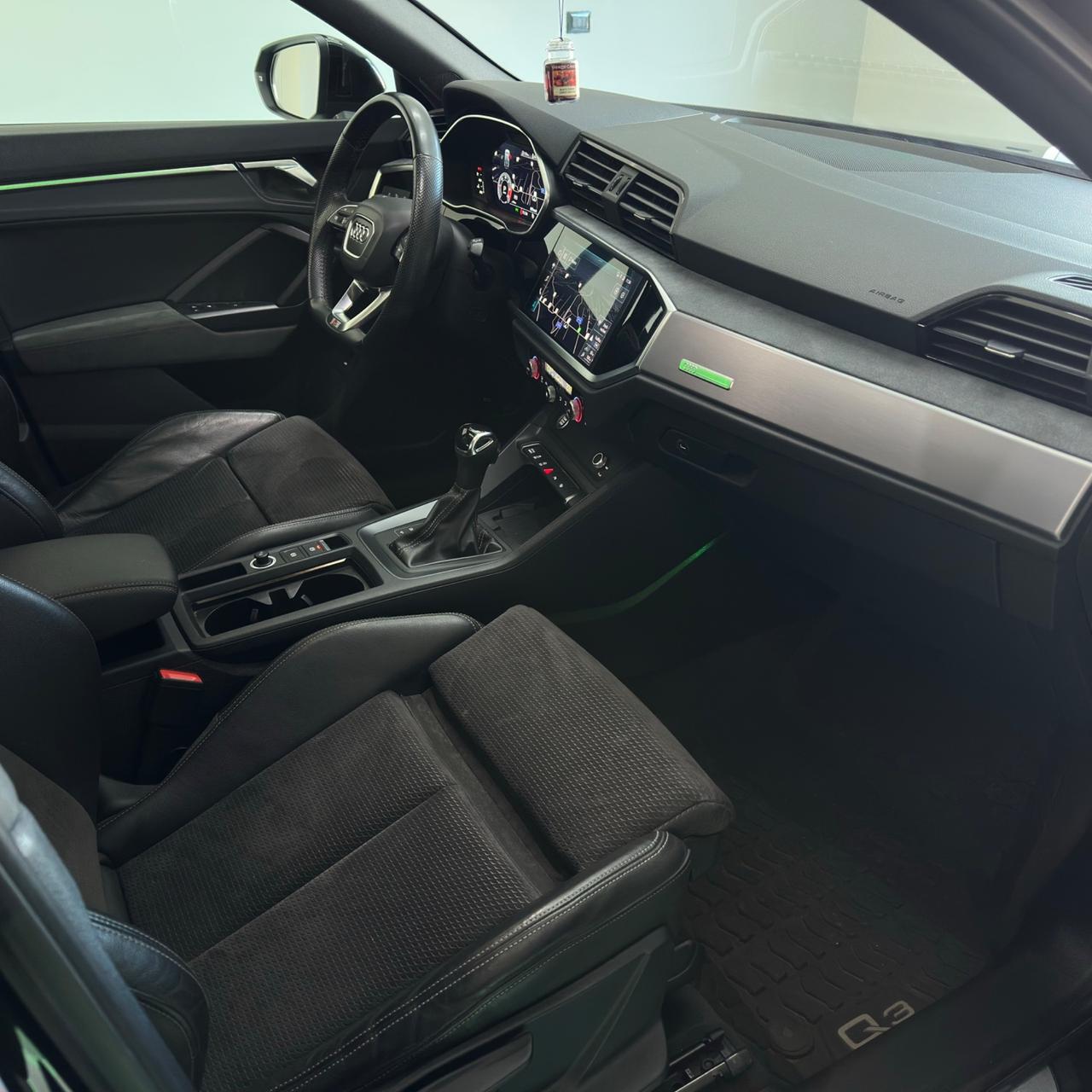 Audi Q3 Sportback 35 TDI S-Tronic S-Line Edition Identity Black