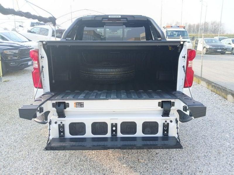 Chevrolet Silverado Silverado crew cab 6.2 V8 ecotec3 High Country 420cv auto