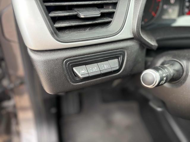 RENAULT Captur Blue dCi 115 CV EDC Intens