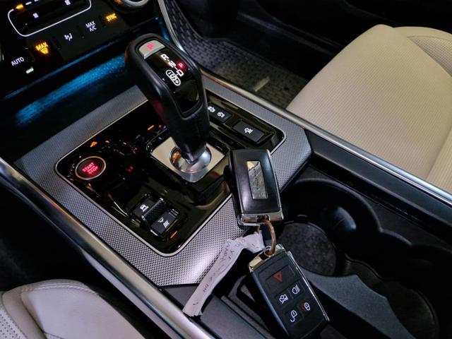 JAGUAR XE 2000 D 204 CV AUT. R-DYNAMIC BLACK EDIT.KM. 13.900