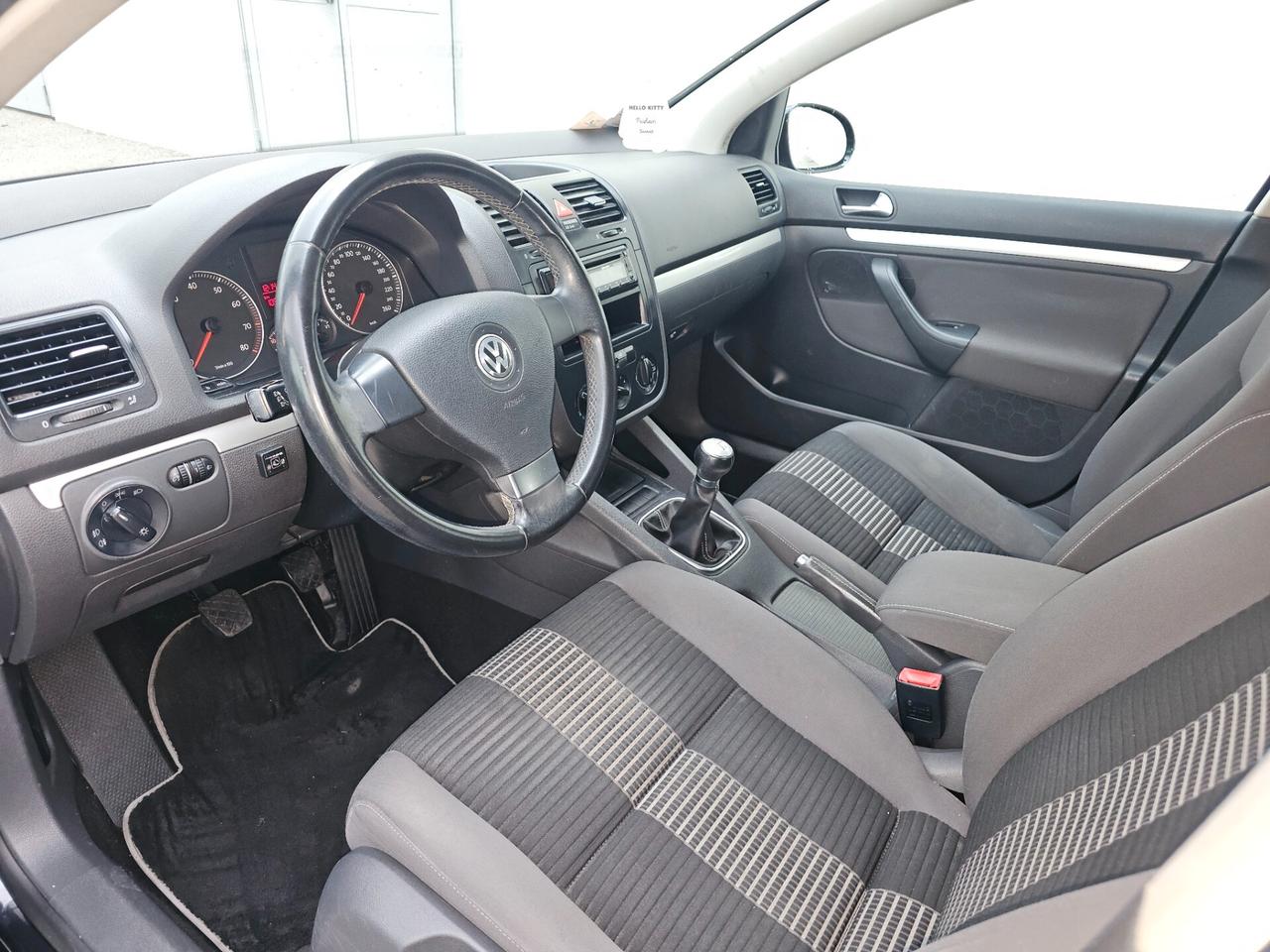 Volkswagen Golf 1.6 gpl