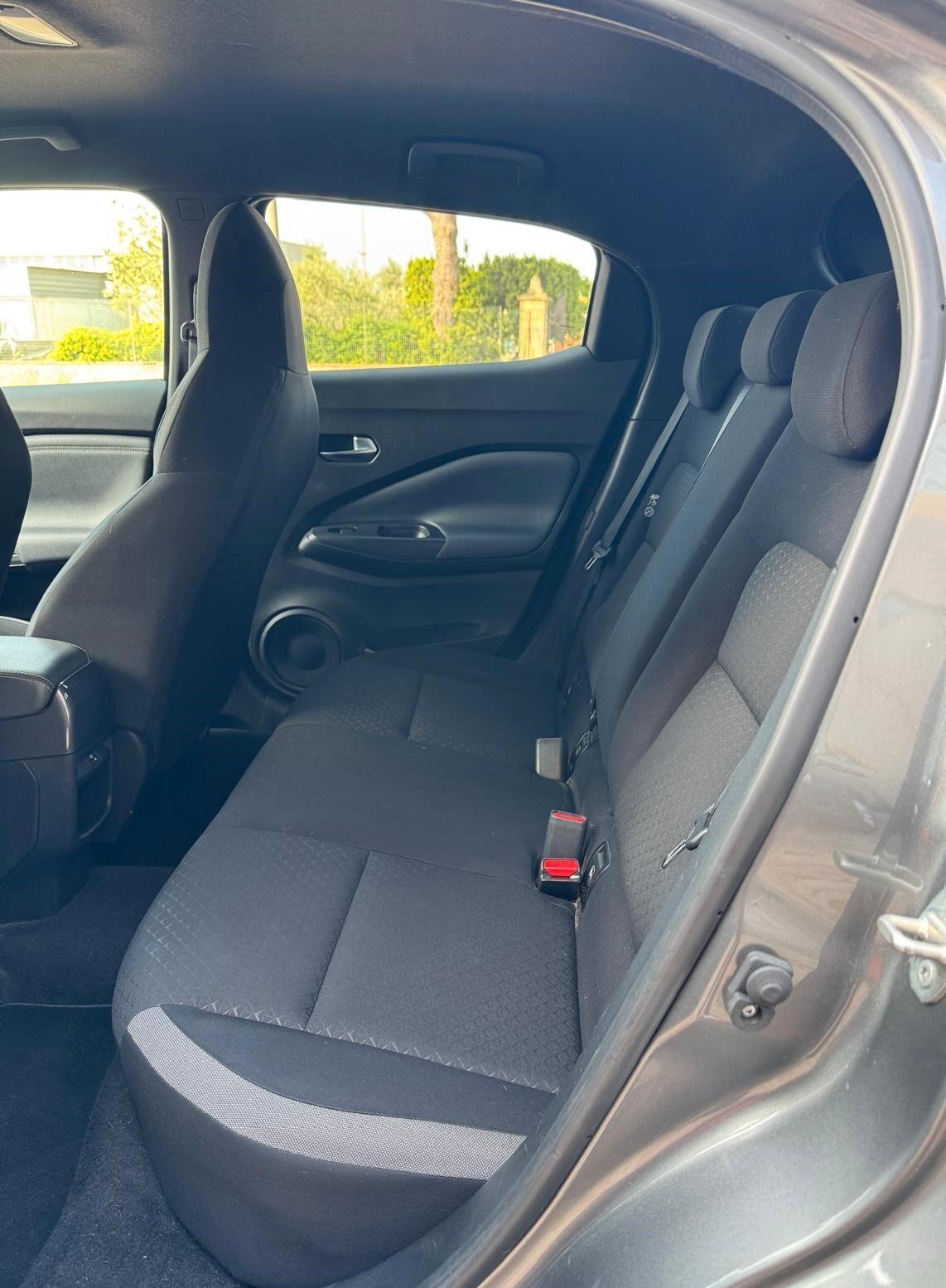 Nissan Juke 1.0 DIG-T 114 CV N-Connecta
