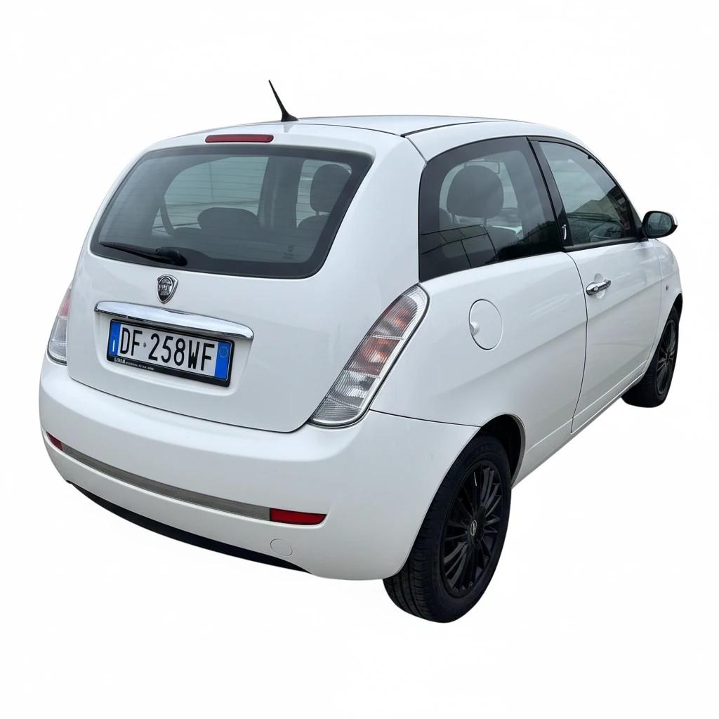 Lancia Ypsilon 3 Porte Ypsilon 1.2 8v Oro Giallo - IN ARRIVO