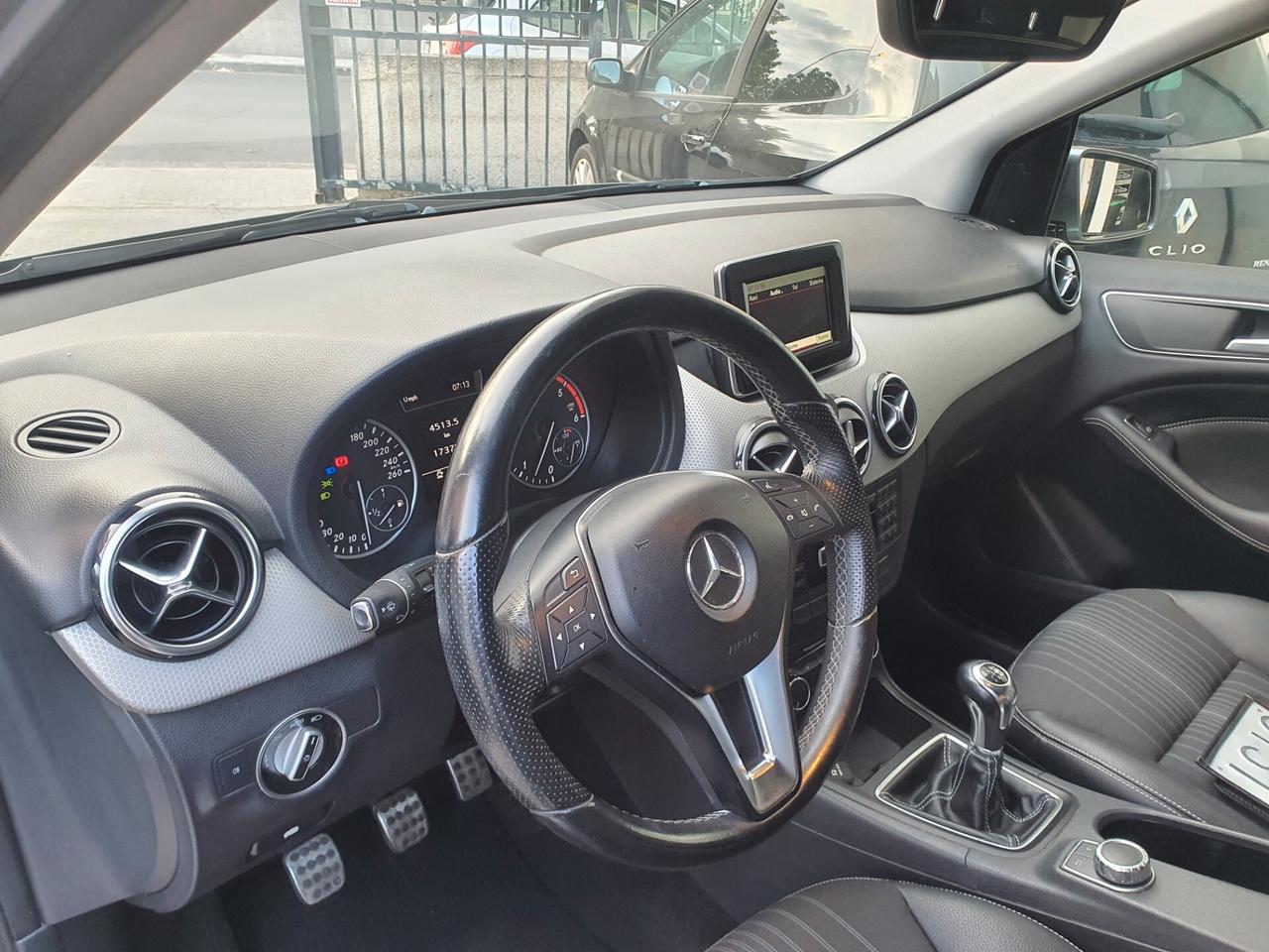 Mercedes-benz B 200 CDI BlueEFFICIENCY Premium