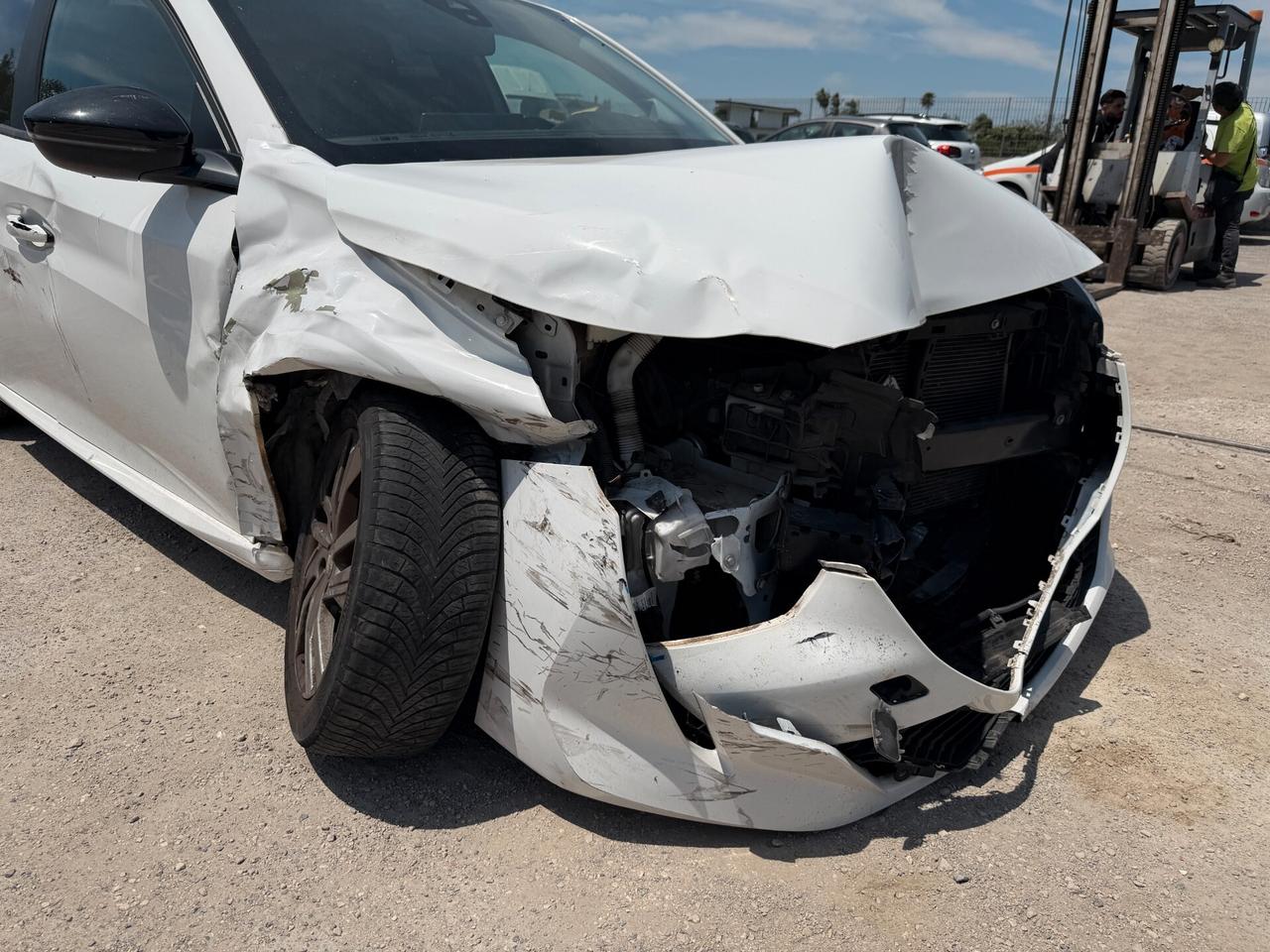 PEUGEOT 208 2022 1.2 BENZINA 75 CV *AIRBAG OK