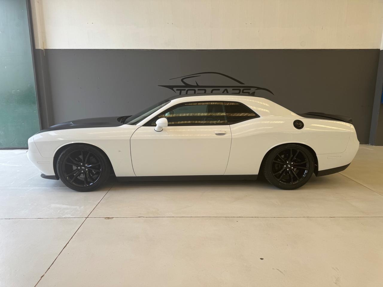 Dodge Challenger 3.6 V6 Super Track Pack