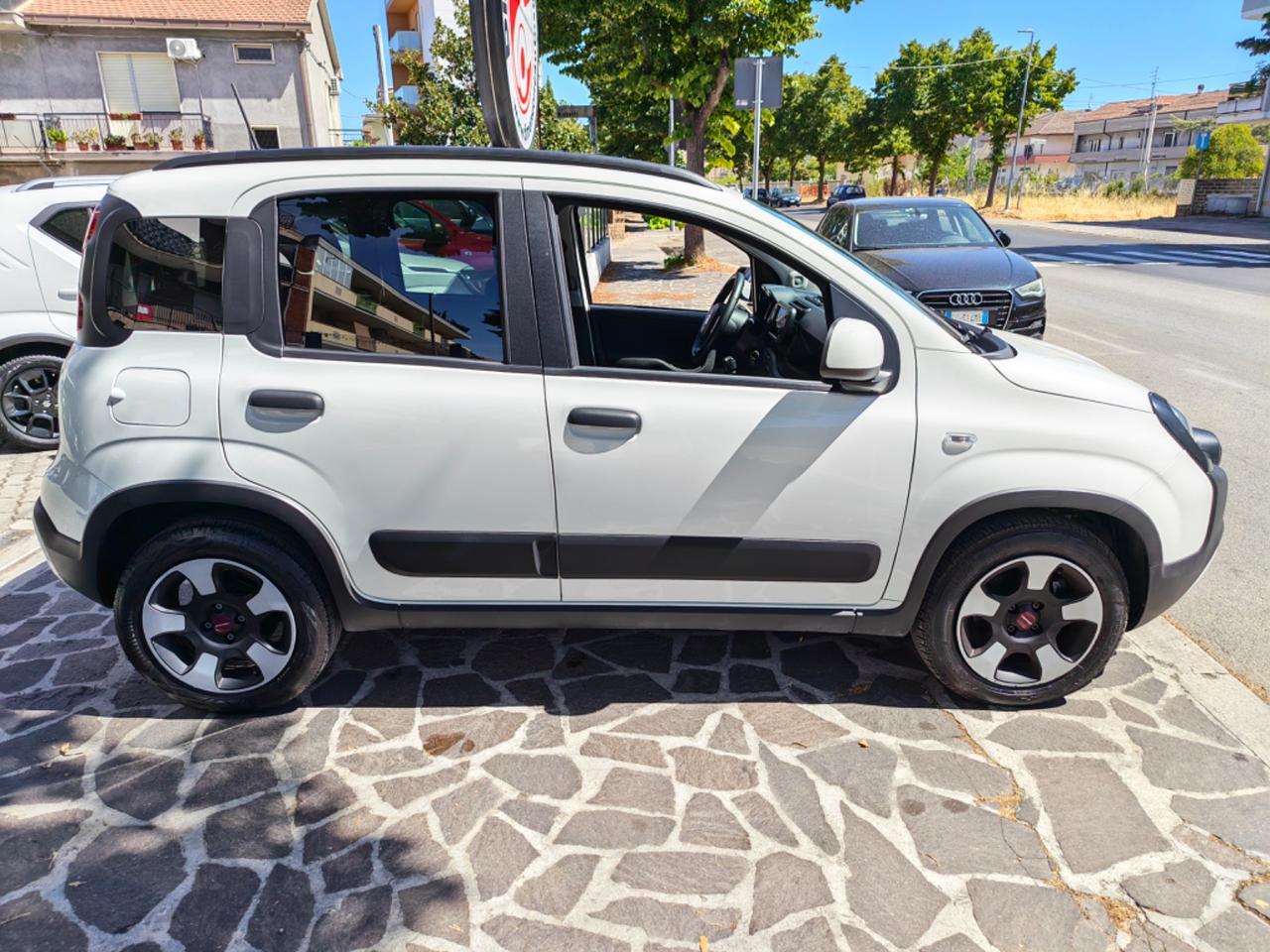 Fiat Panda Cross 1.0 FireFly S&S Hybrid