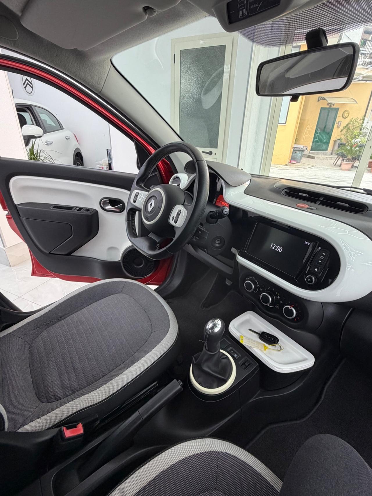 Renault Twingo SCe Lovely