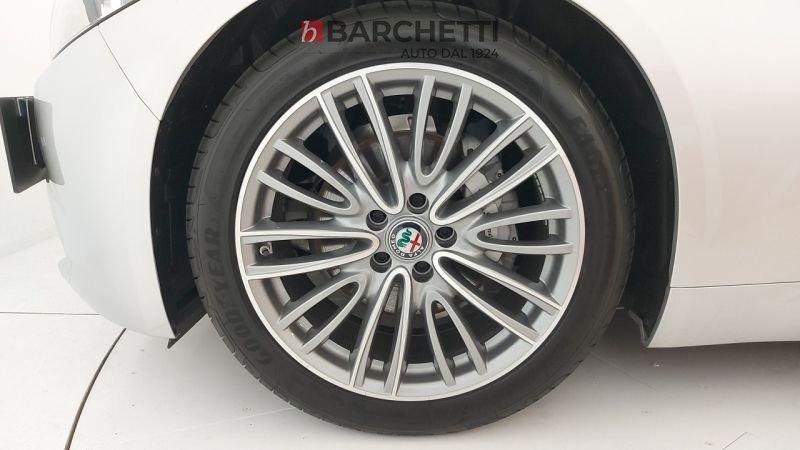 Alfa Romeo Giulia SUPER 2.2 TURBO AT8 180CV