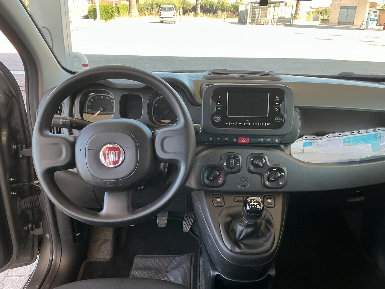 Fiat Panda 1.0 FireFly S&S Hybrid Garmin
