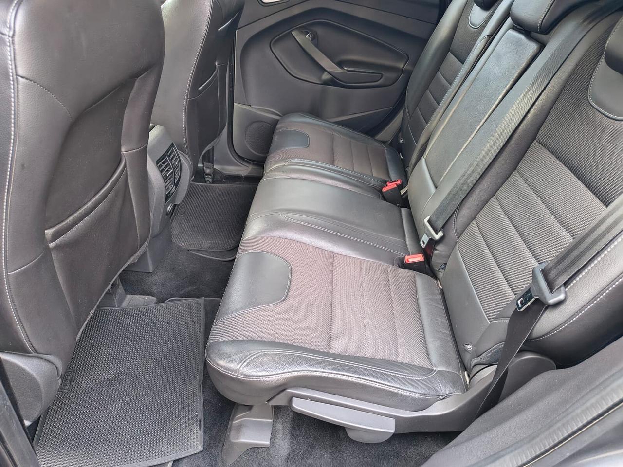 Ford Kuga 2.0 TDCI 180 CV S&S 4WD Powershift Titanium X