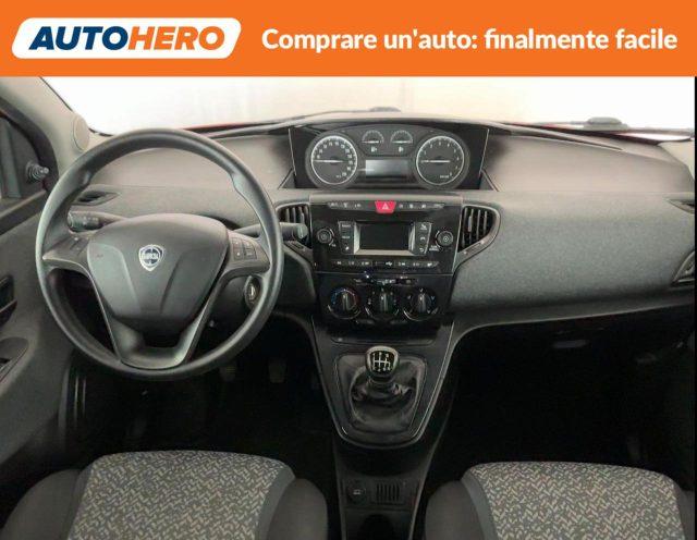 LANCIA Ypsilon 1.0 FireFly 5 porte S&S Hybrid Ecochic Silver