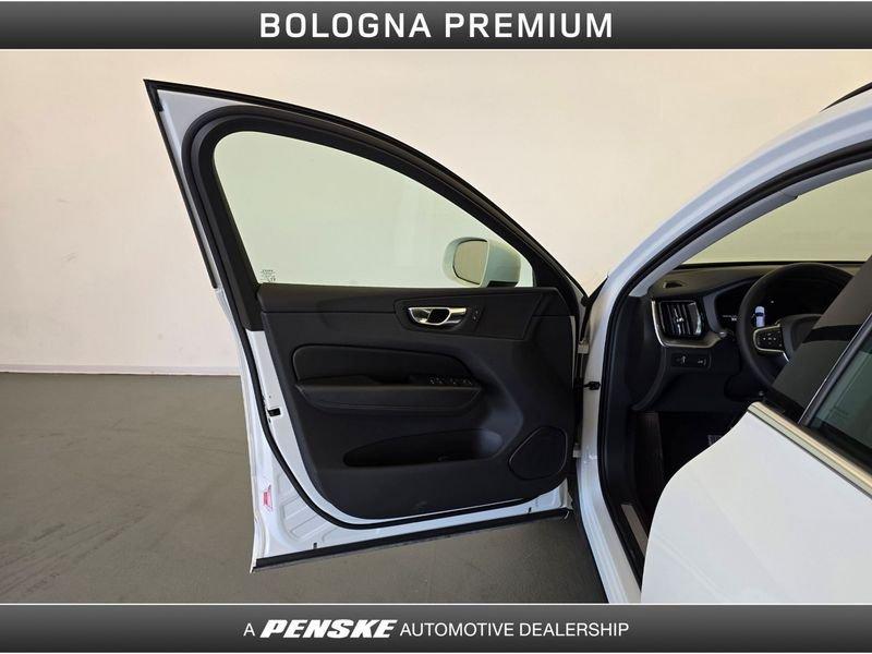 Volvo XC60 XC60 B4 (d) Geartronic Momentum Pro N1 - AUTOCARRO