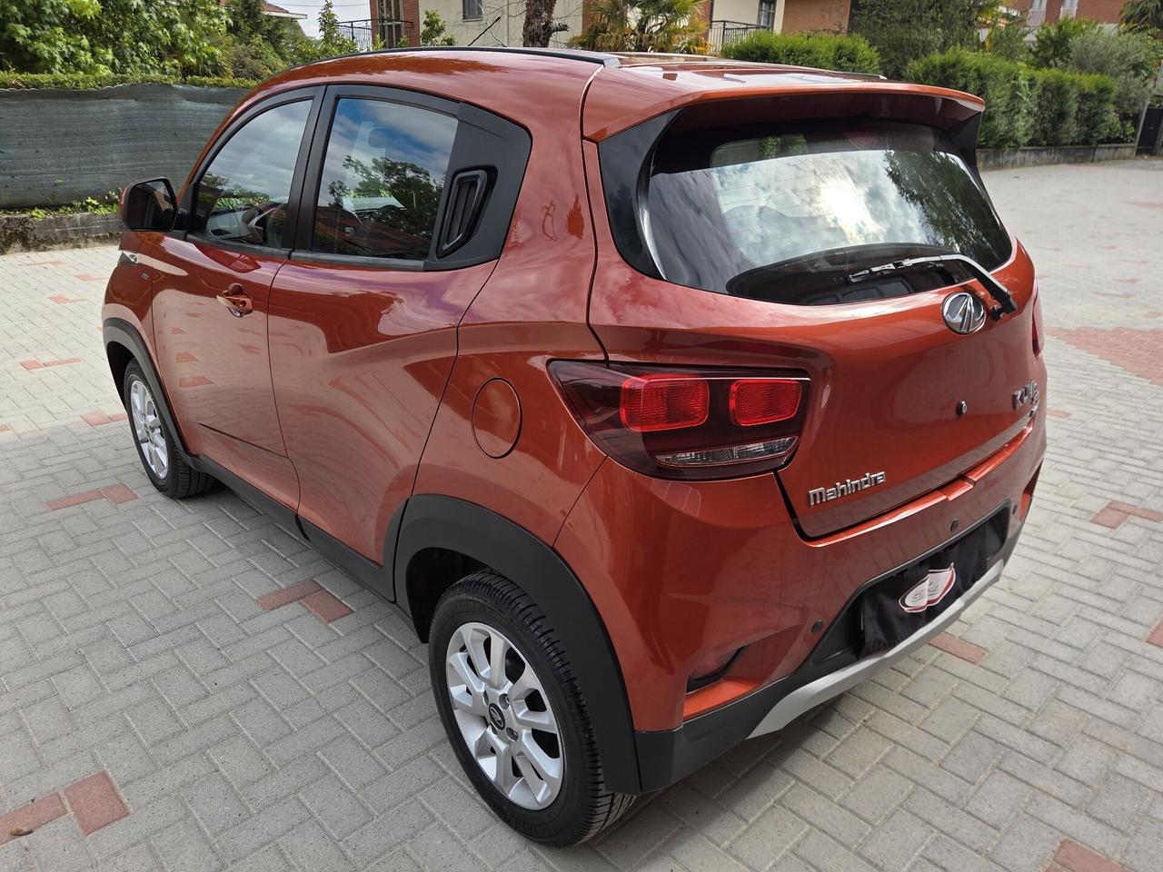 Mahindra KUV100 1.2 VVT 83cv M-Bifuel GPL K8