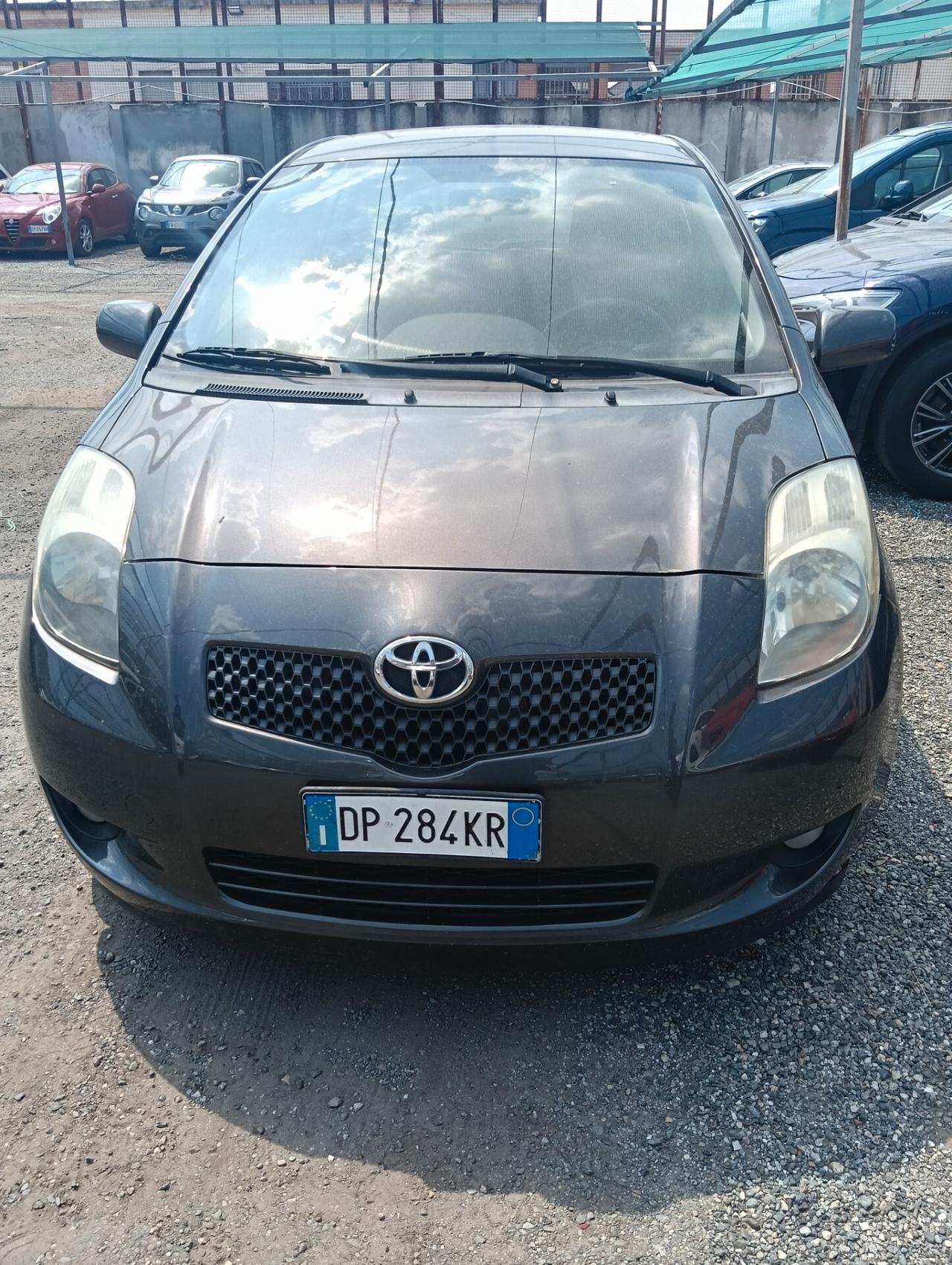 Toyota Yaris 1.3 5 porte