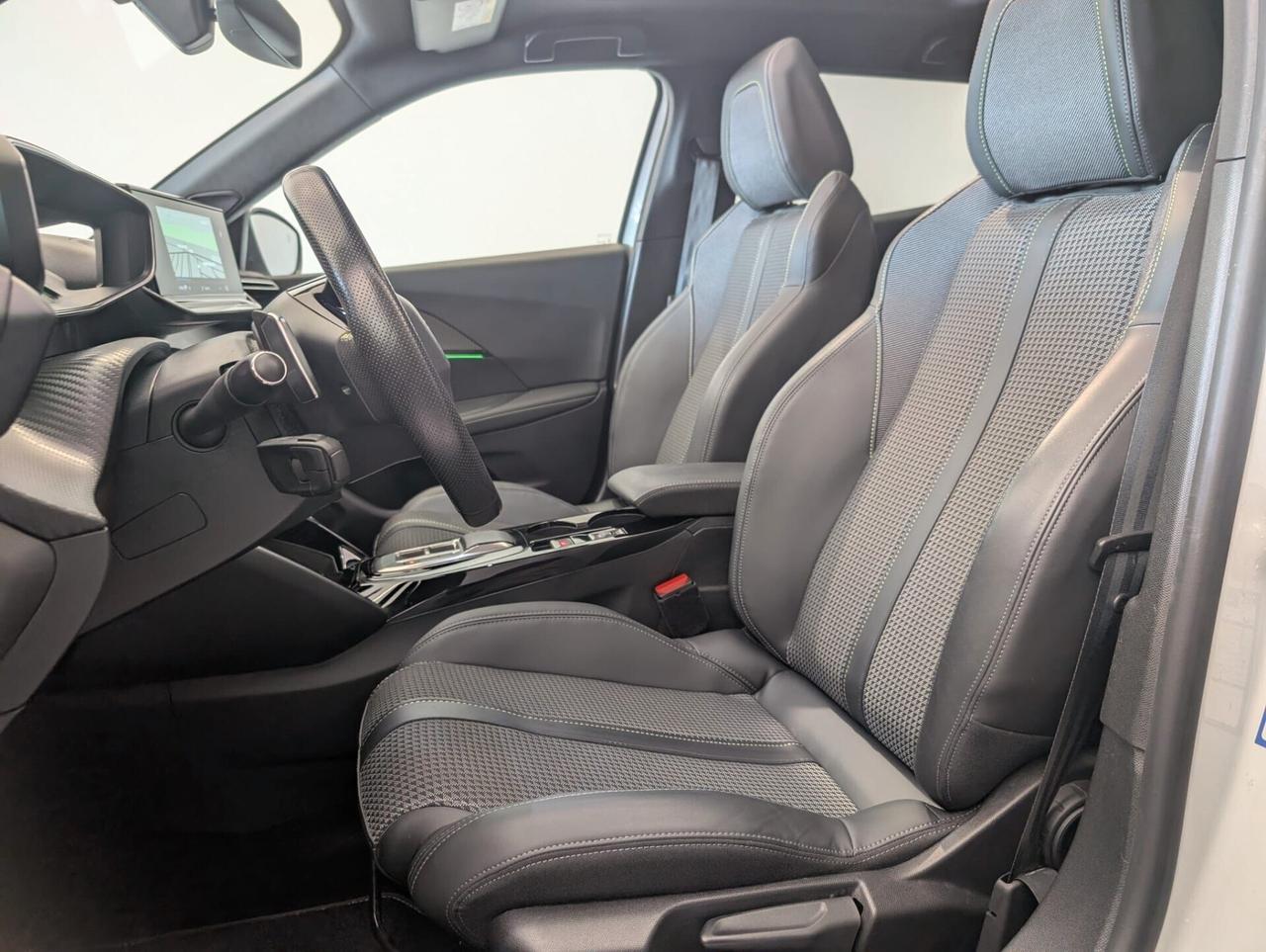 Peugeot 2008 BlueHDi 130 S&S EAT8 GT Pack