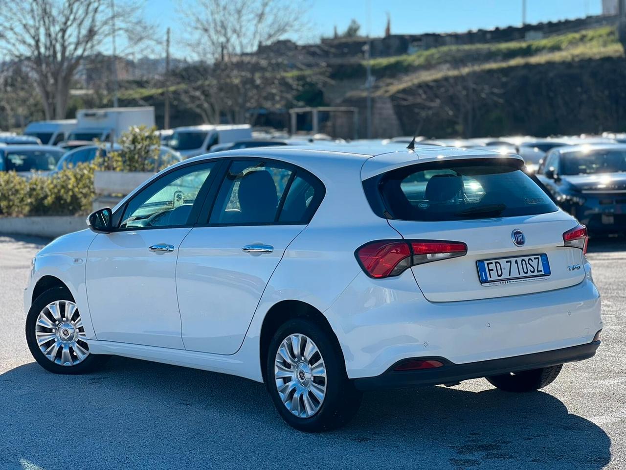 Fiat Tipo 1.6 Mjt S&S 5 porte Easy