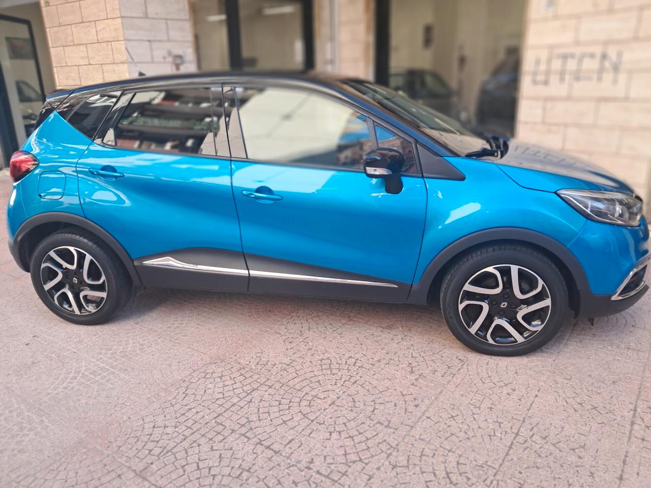 RENAULT CAPTUR 1.5 Diesel 90CV-NAVY-Euro7490