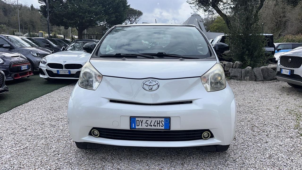 Toyota iQ 1.0 Sol