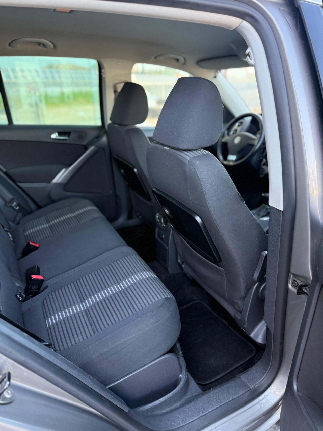 Volkswagen Tiguan 2.0 TDI DPF 4MOTION DSG Sport & Style