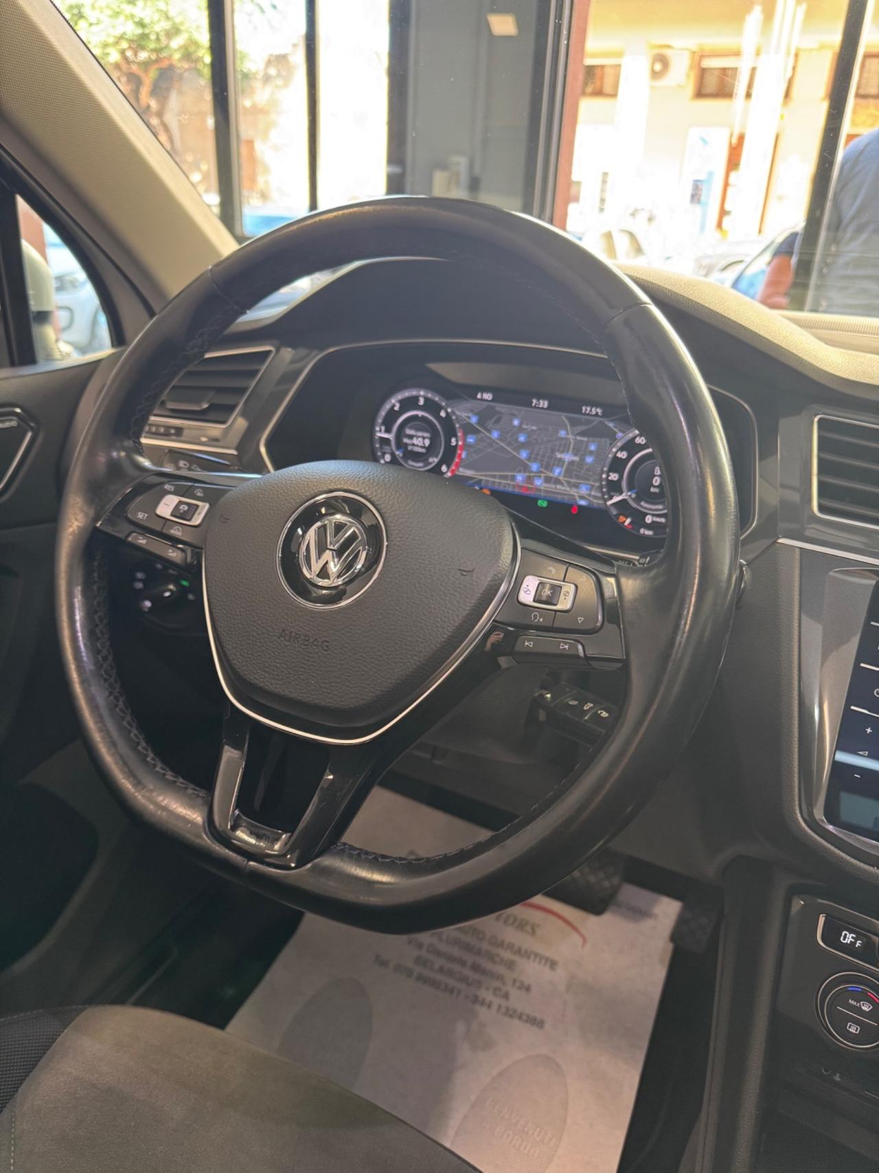 VW TIGUAN 2.0 TDI 150 CV R LINE TETTO APRIBILE