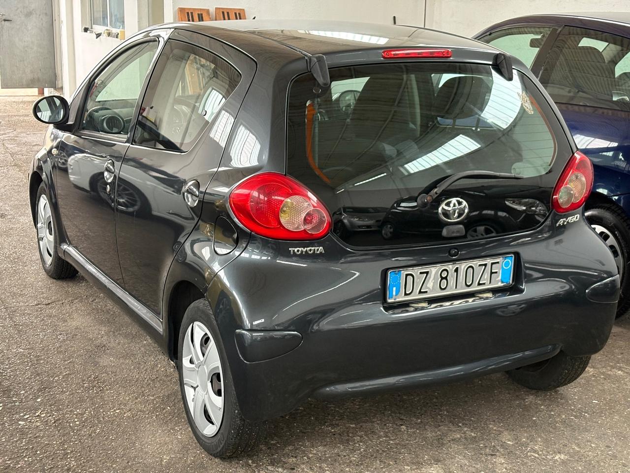 Toyota Aygo 1.0 12V VVT-i 5 porte Now