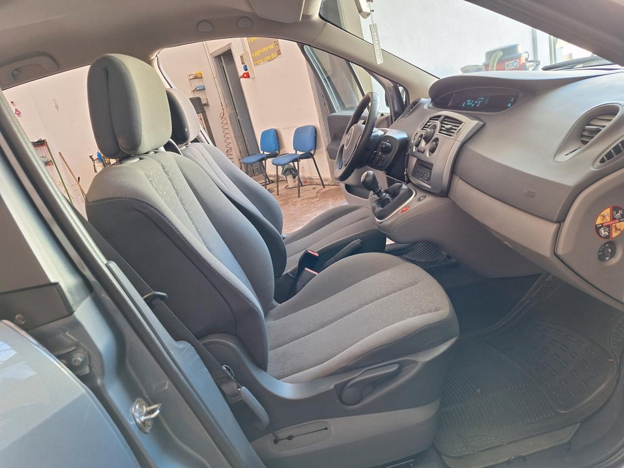 Renault Scenic Scénic 1.6 16V Serie Speciale Exception 100.000km UNICOPROPIETARIO NEOPATENTATI