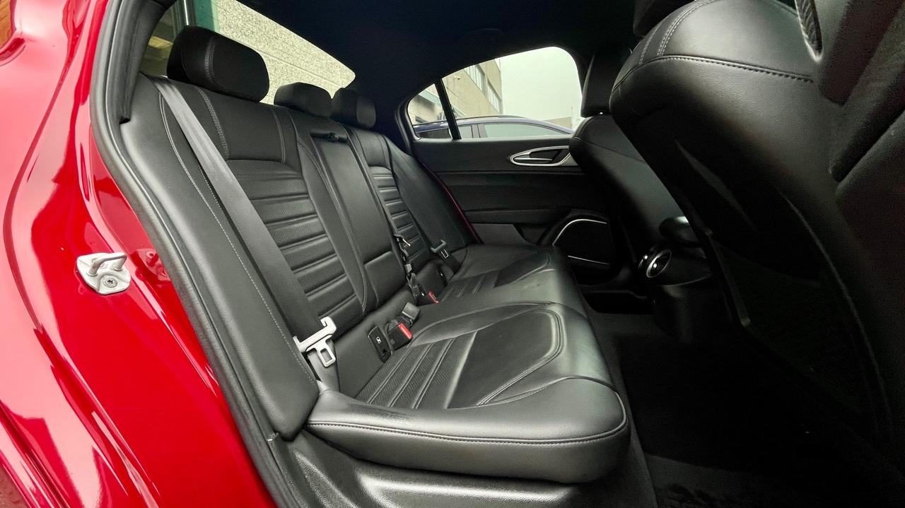 ALFA ROMEO GIULIA 2.2 TURBODIESEL VELOCE AT8 Q4 210CV - FULL LED, PELLE, SEDILI RISCALDATI