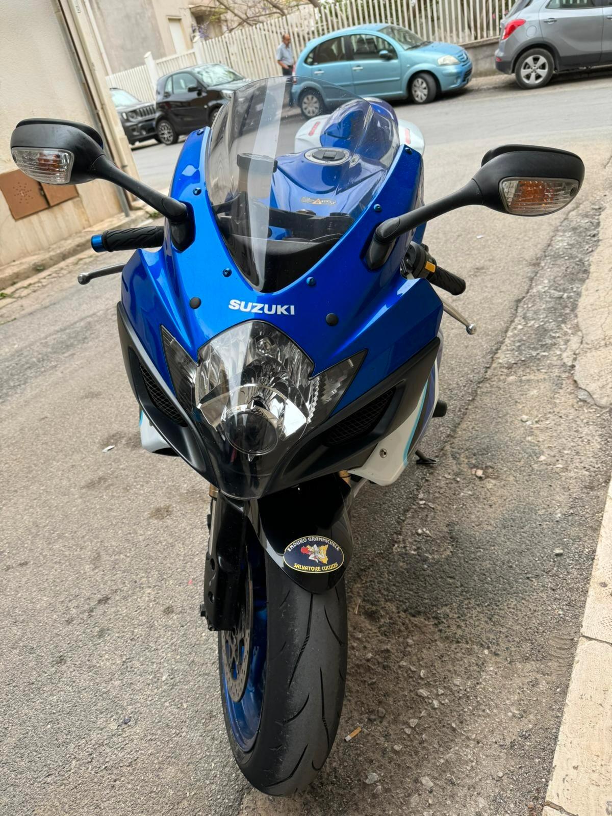 Suzuki GSX R 600