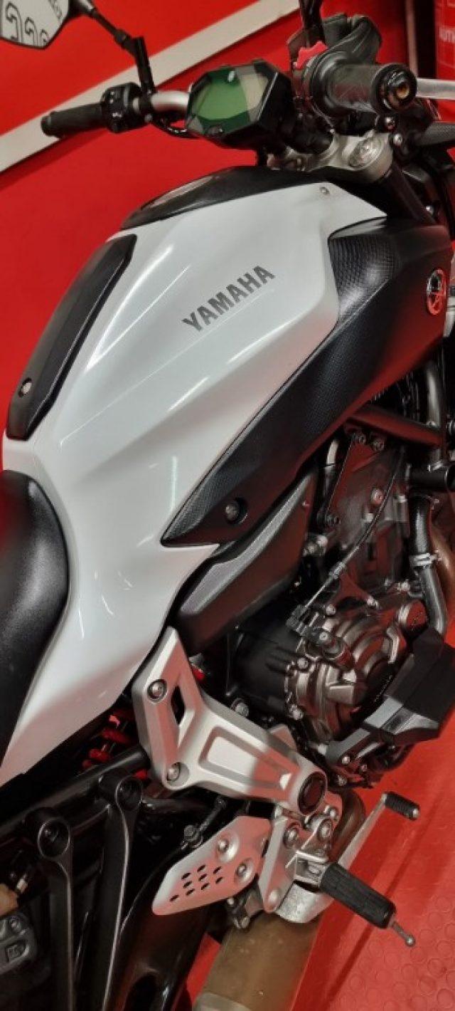 YAMAHA MT-07 - ANNO 2015