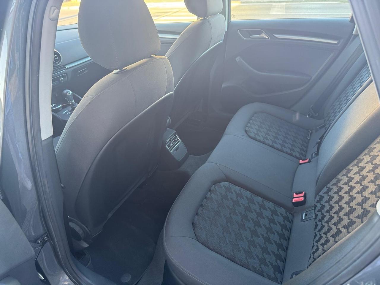 Audi A3 SPB 1.4 TFSI S tronic g-tron Attraction