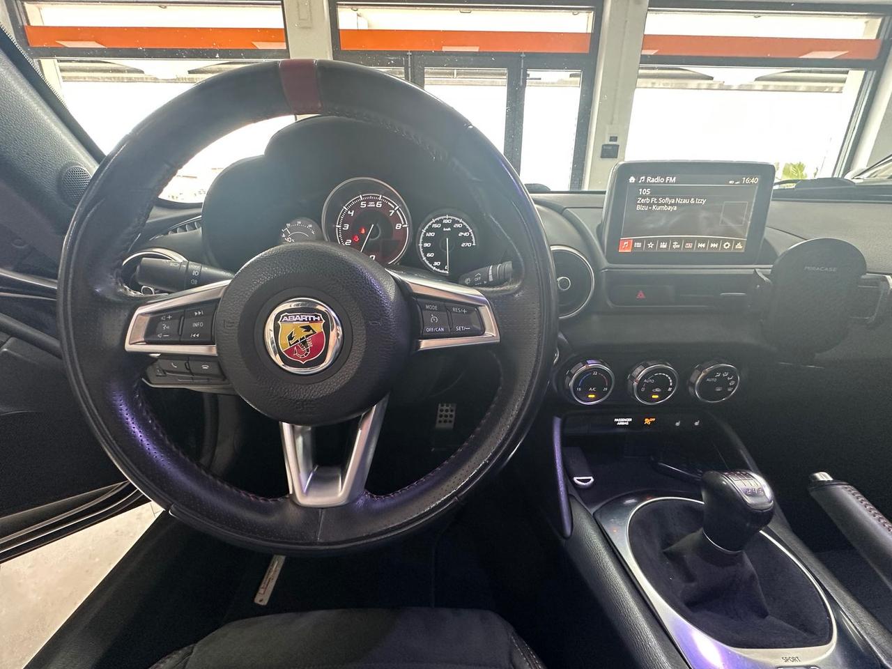 Abarth 124 Spider Scorpione 1.4 MultiAir Turbo #6333