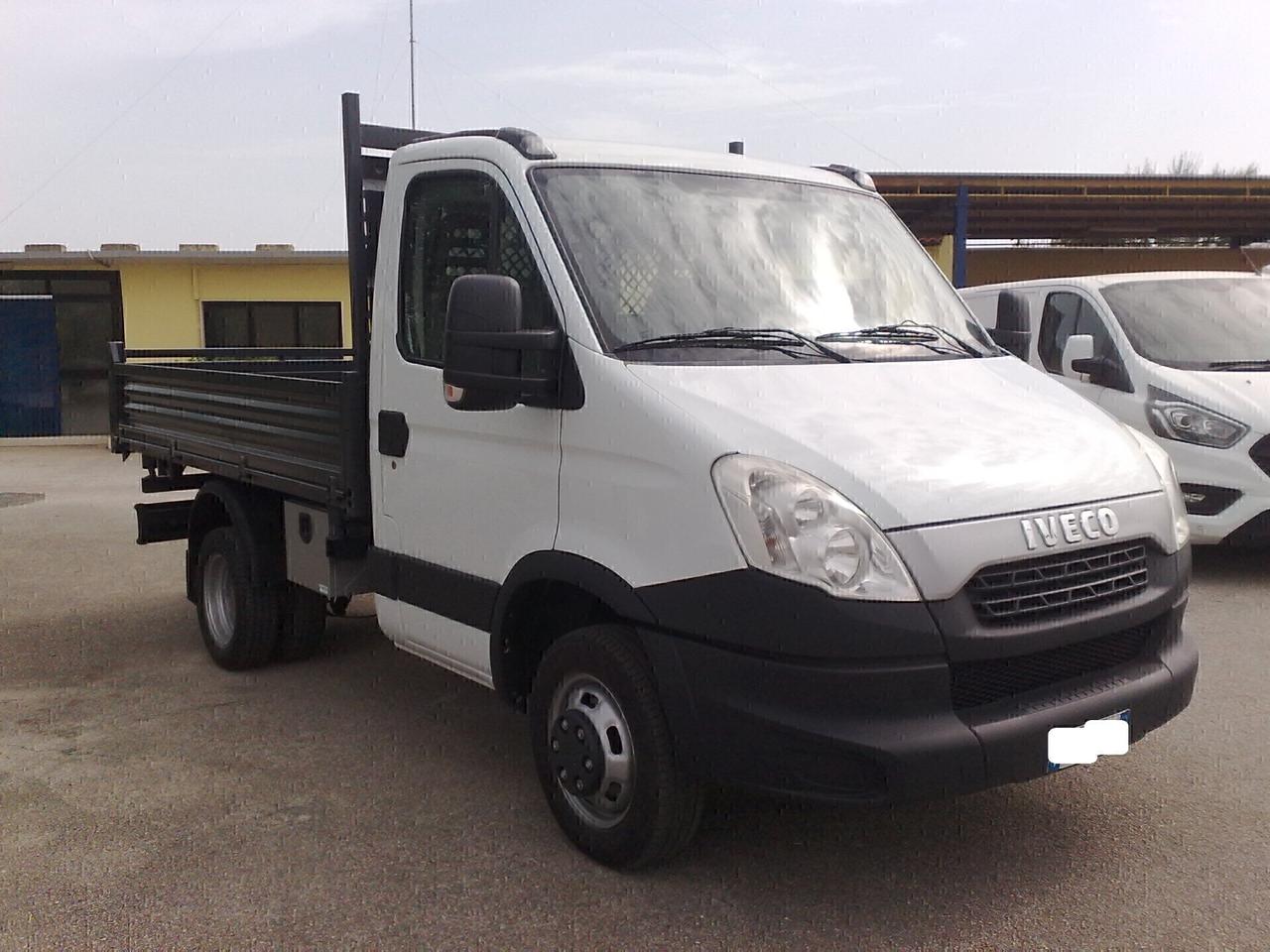 Iveco Daily 35c11 2.3hpi Ribaltabile Trilaterale - 2013