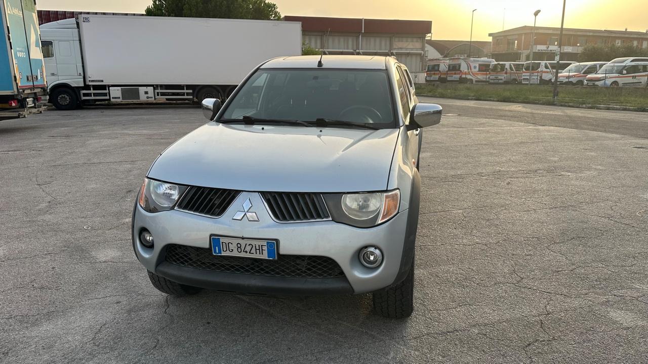 Mitsubishi L200 2.5 DI-D/136CV Double Cab Intense