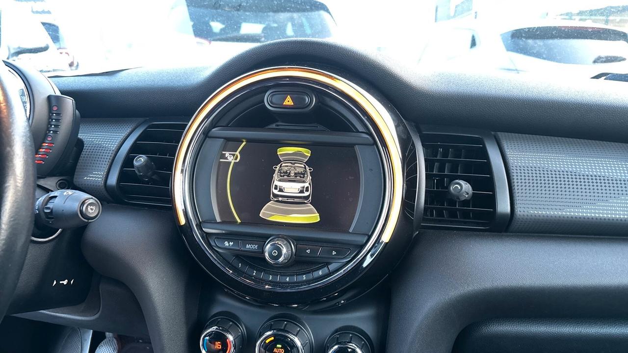 Mini 1.5 Cooper D Cabrio