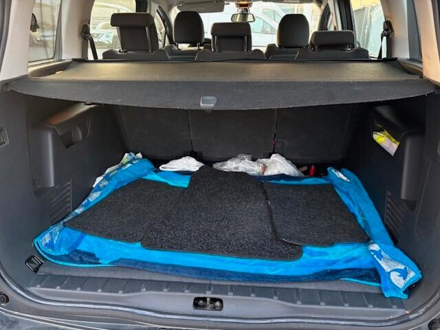 Peugeot 5008 1.6 HDi 115CV Active