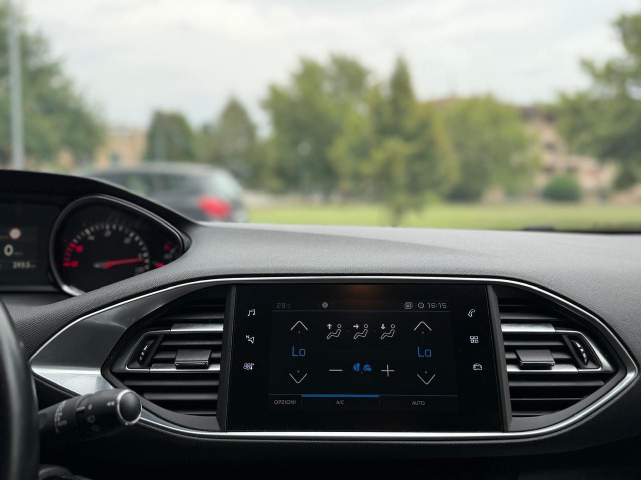 Peugeot 308 BlueHDi 100 S&S SW Business