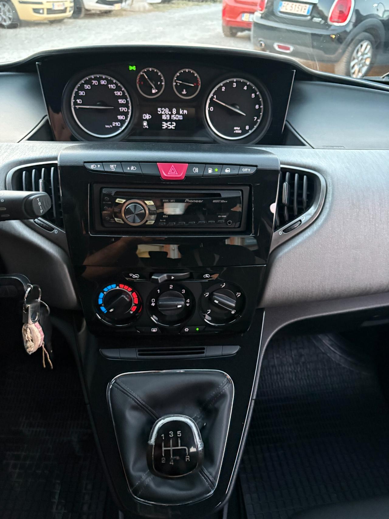 Lancia Ypsilon 1.2 GPL -Unico proprietario