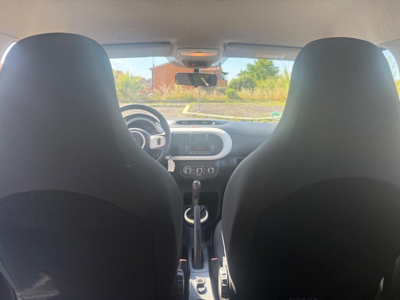 Renault Twingo euro 6 neopatentati garanzia permute
