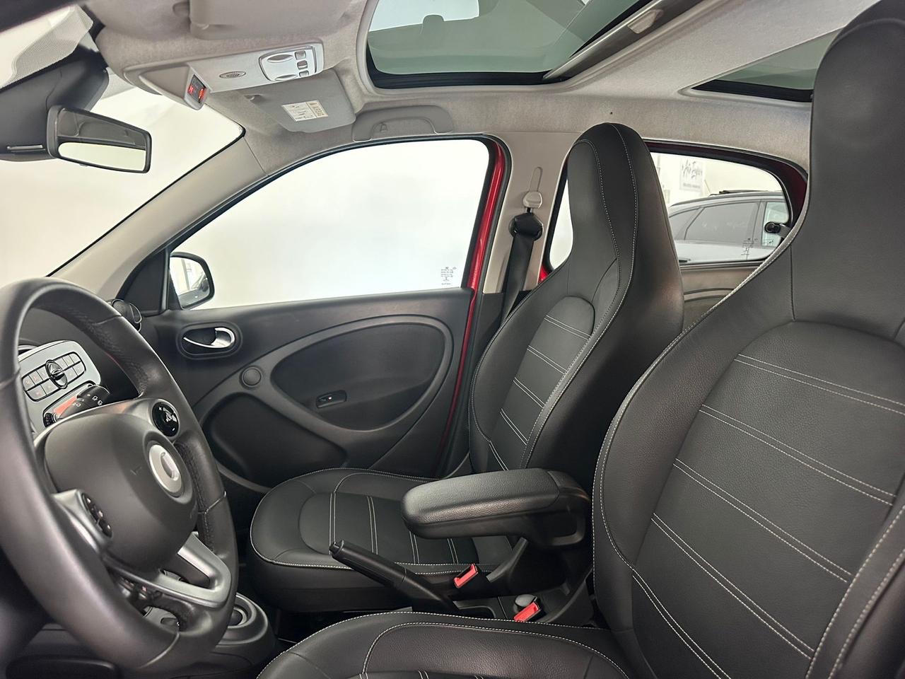 SMART FORFOUR PRIME AUTOMATICA 31.000 KM LED/PELLE/TETTO