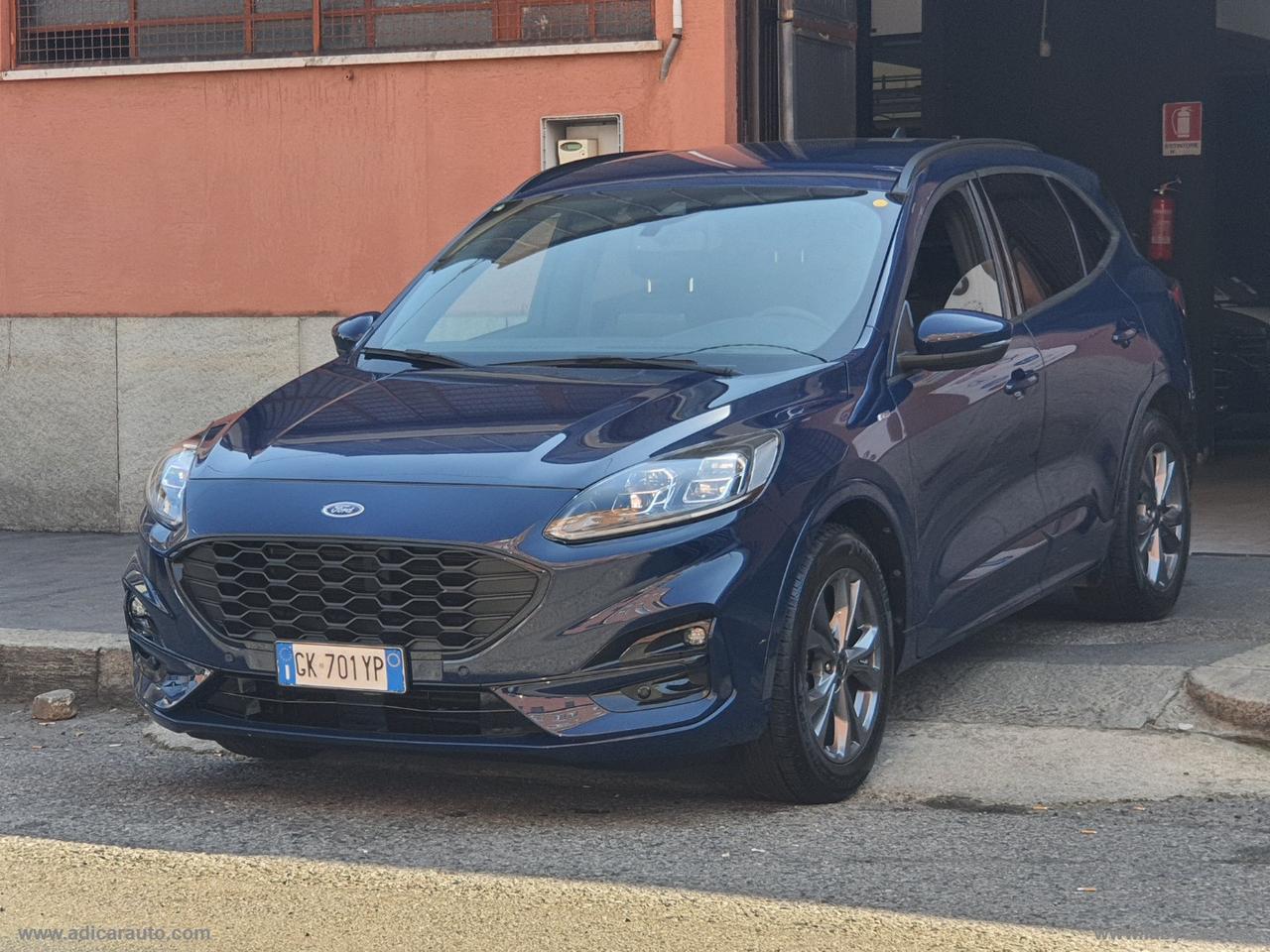 FORD Kuga 2.5 Full Hybrid 190 CVT 2WD ST-Line