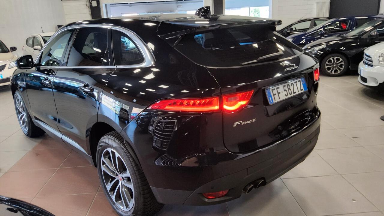 Jaguar F-Pace 2.0 D 180 CV AWD Prestige