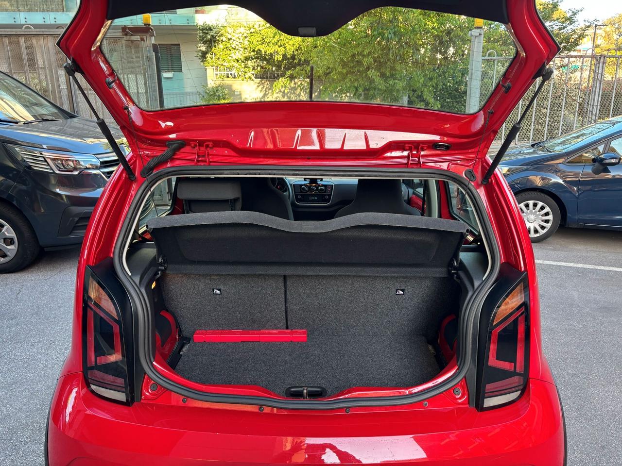 Volkswagen up! 1.0 75 CV 5p. cross PREZZO REALE