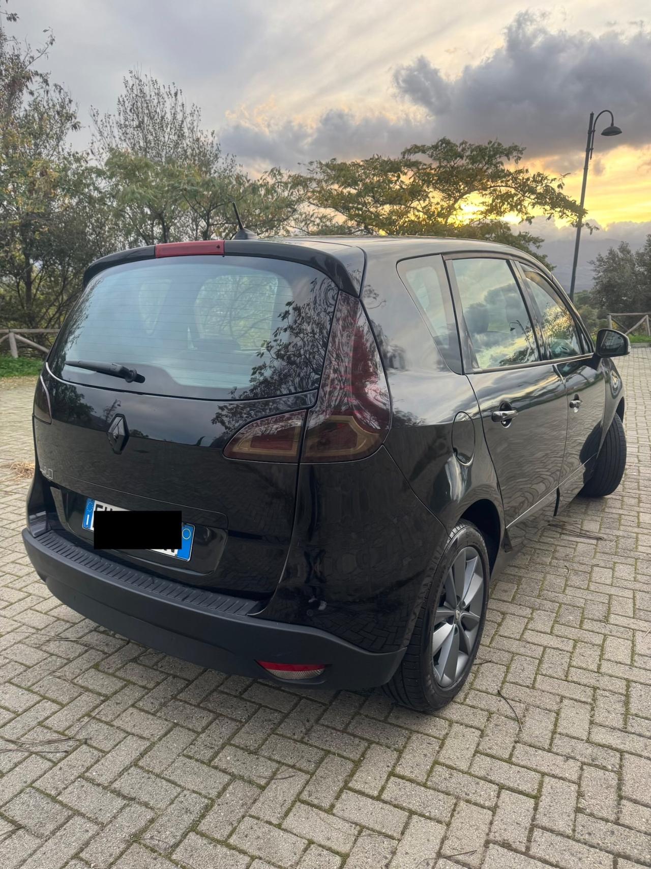 Renault Scenic X-Mod 1.5 dCi 110CV *LUXE* 2011