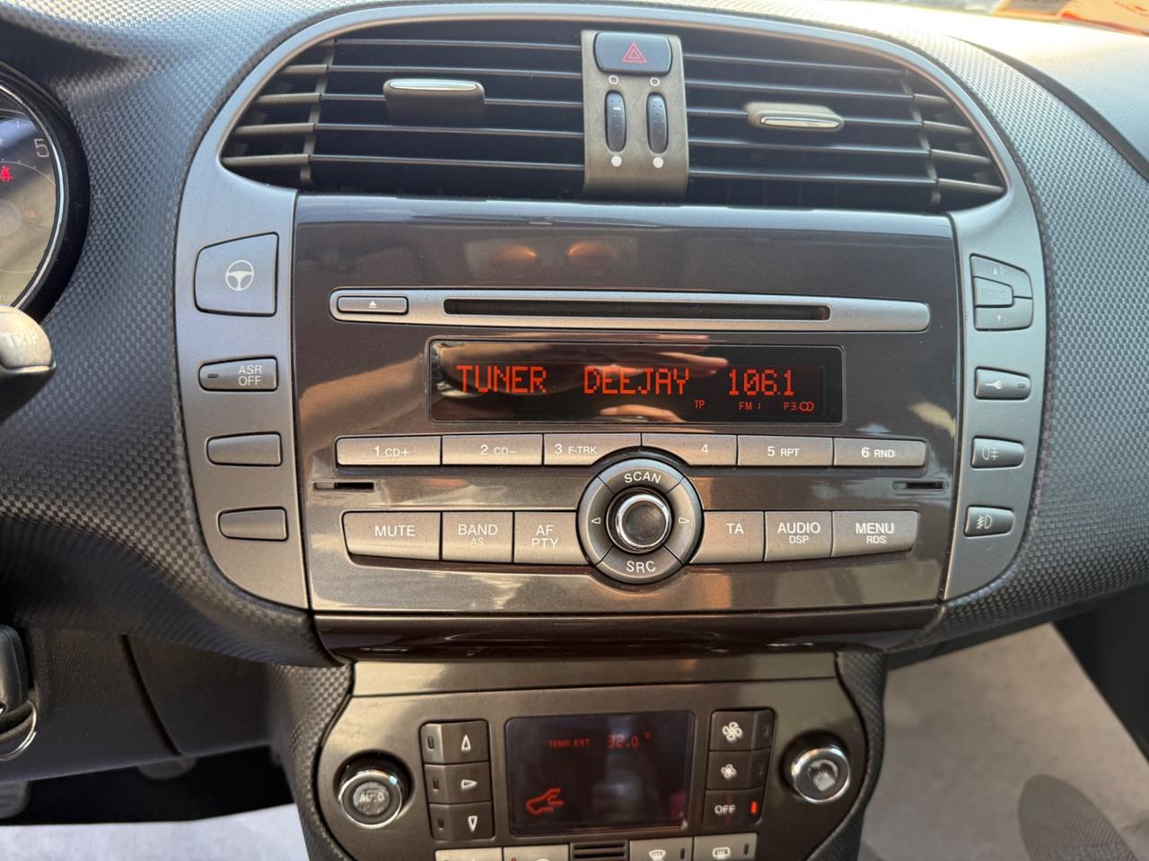 Fiat Bravo 1.4 Dynamic BENZINA OK NEOPATENTATI