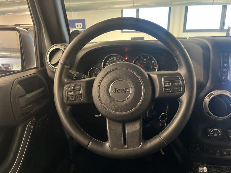 Jeep Wrangler UNLIMITED 2.8 CRD SAHARA AUTO