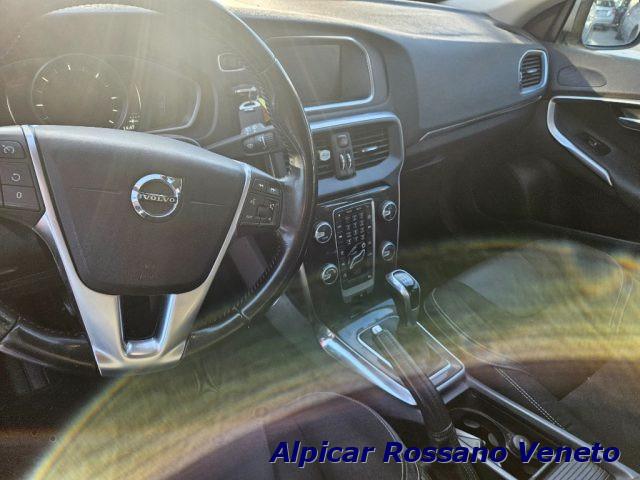 VOLVO V40 D2 'eco' Momentum