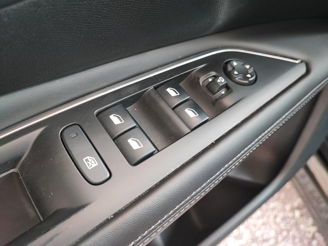 Peugeot 3008 PureTech Turbo 130 S&S EAT8 GT Line