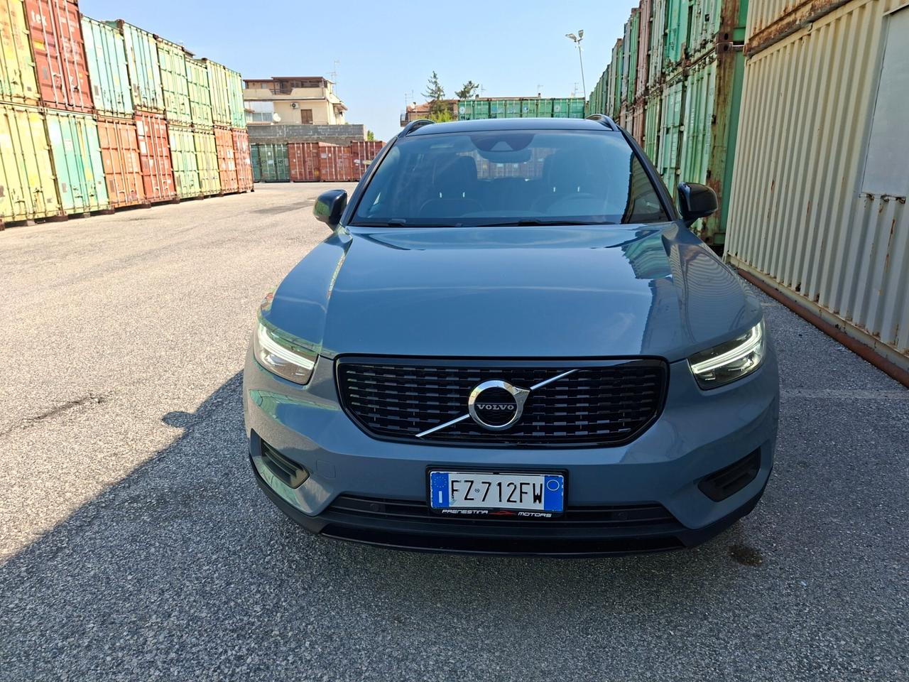 Volvo XC40 2.0 tdi 190cv r Design tetto