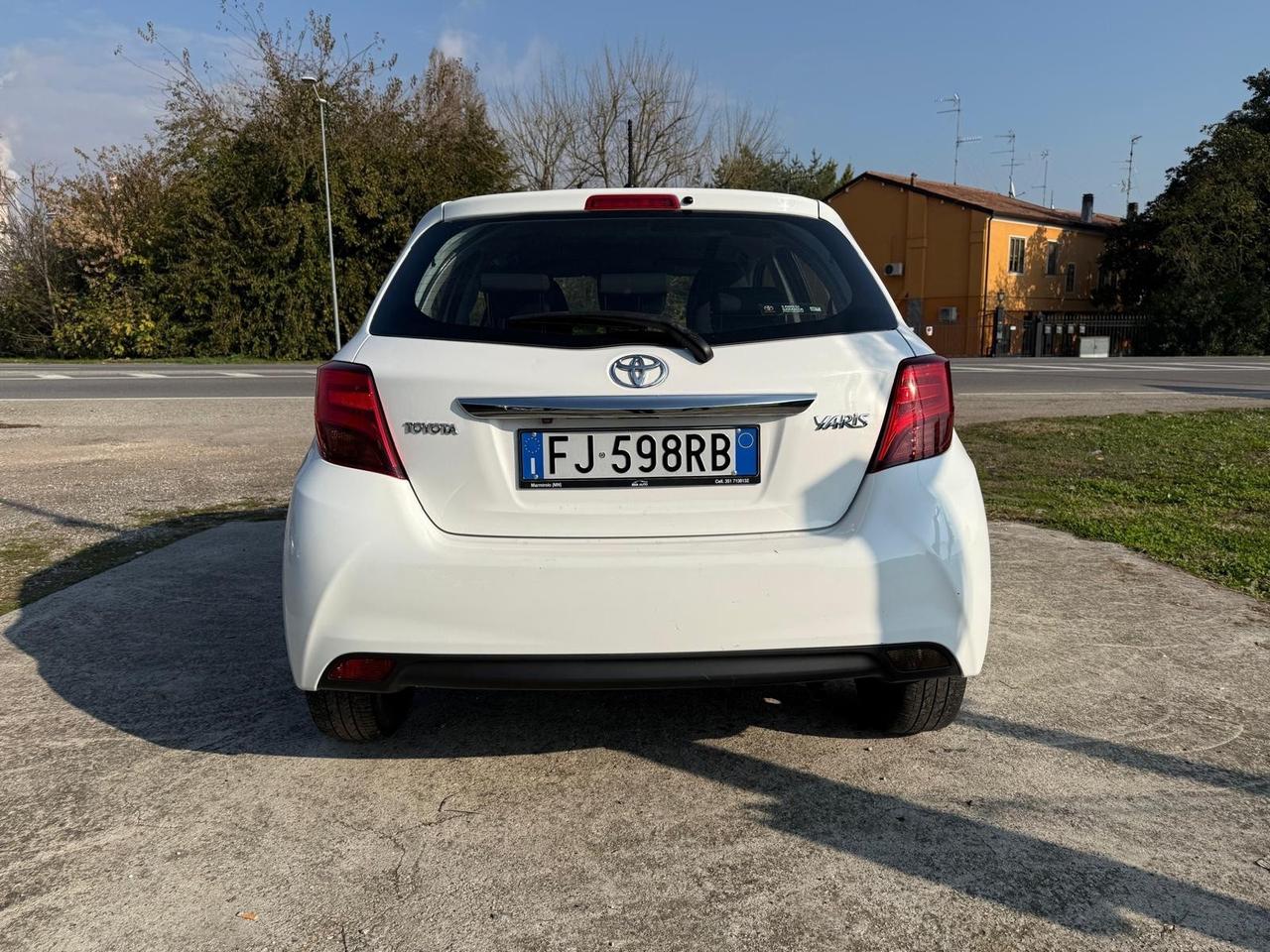 Toyota Yaris 1.0 5 porte Lounge